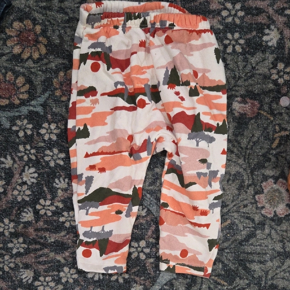 Old Navy Toddler Sets - Picture 4 of 11